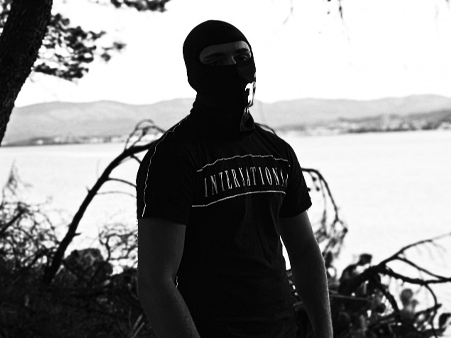 INTERNATIONAL POWER - T-SHIRT